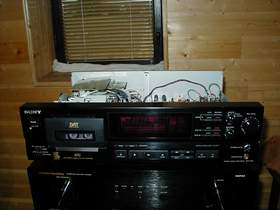 DAT Recorder Sony (1)