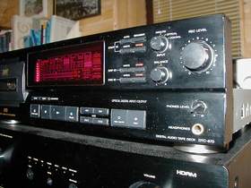 DAT Recorder Sony (2)